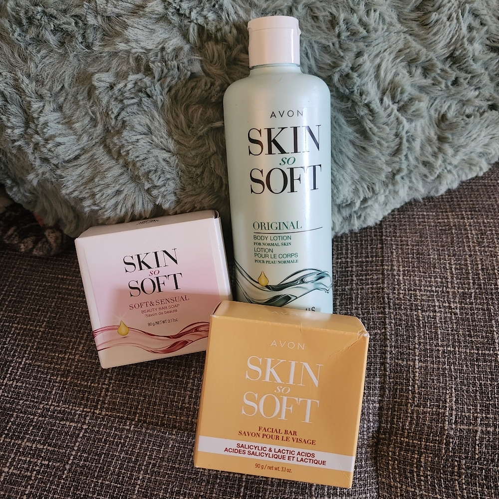 ⭐️3/$20 Skin So Soft Body Care Bundle